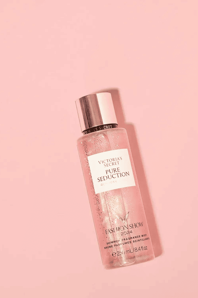 СПРЕЙ ДЛЯ ТІЛА З ШИММЕРОМ FASHION SHOW Victoria`s Secret СПРЕЙ ДЛЯ ТІЛА З ШИММЕРОМ FASHION SHOW Victoria`s Secret