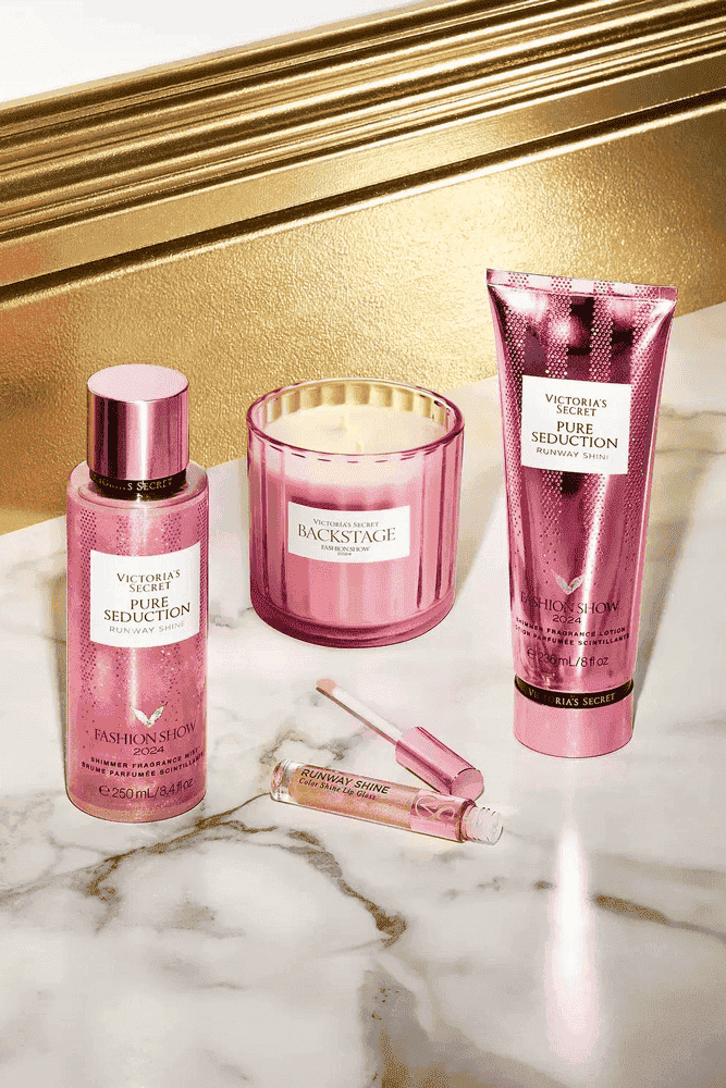 СПРЕЙ ДЛЯ ТІЛА З ШИММЕРОМ FASHION SHOW Victoria`s Secret СПРЕЙ ДЛЯ ТІЛА З ШИММЕРОМ FASHION SHOW Victoria`s Secret