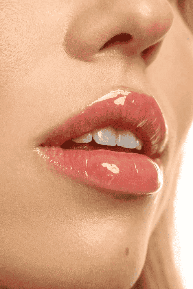 БЛИСК ДЛЯ ГУБ LYCHEE SPRITZ LIPSS БЛИСК ДЛЯ ГУБ LYCHEE SPRITZ LIPSS