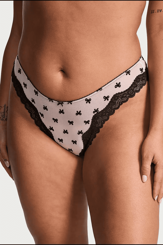 Трусики МЕРЕЖИВНІ ЛЮКС СТРІНГИ PUREST BOW BLACK Victoria`s Secret
