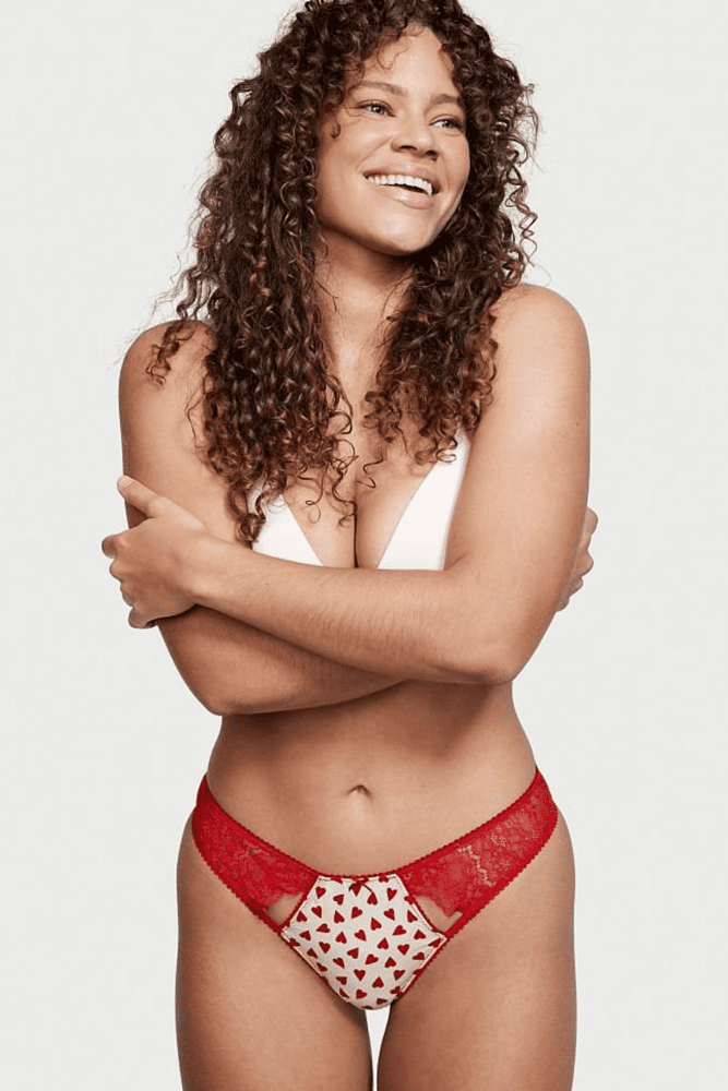 Трусики VERY SEXY СТРИНГИ HEARTS BOW Victoria`s Secret
