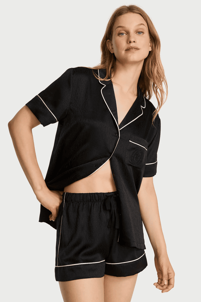 ПІЖАМА САТИН КОРОТКА BLACK VS LOGO Victoria`s Secret